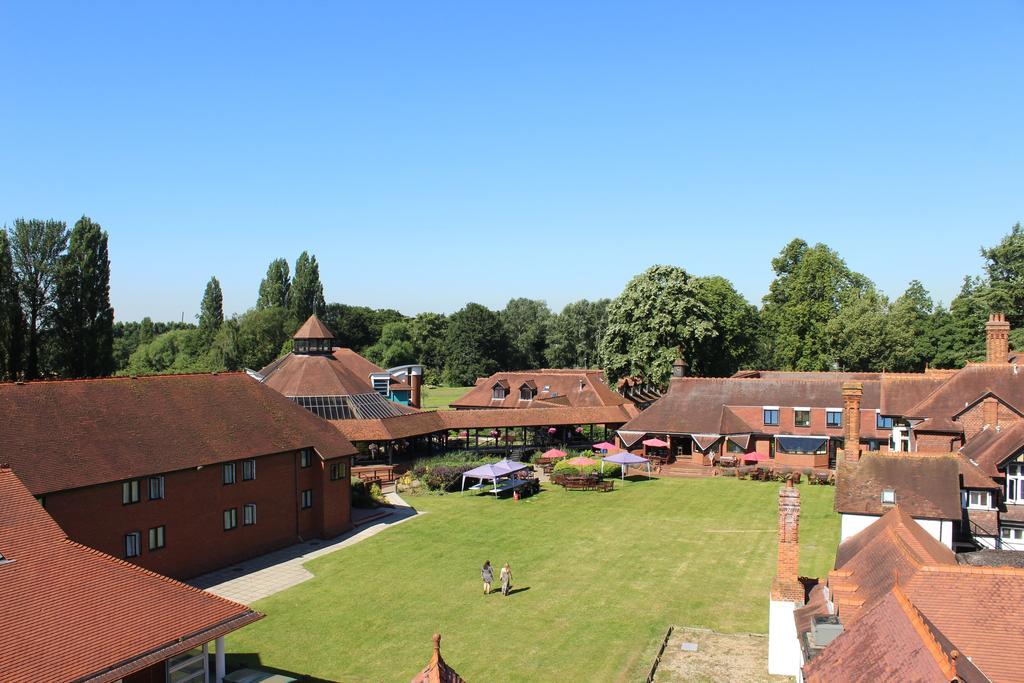 Cim Business Centre Maidenhead Exterior foto