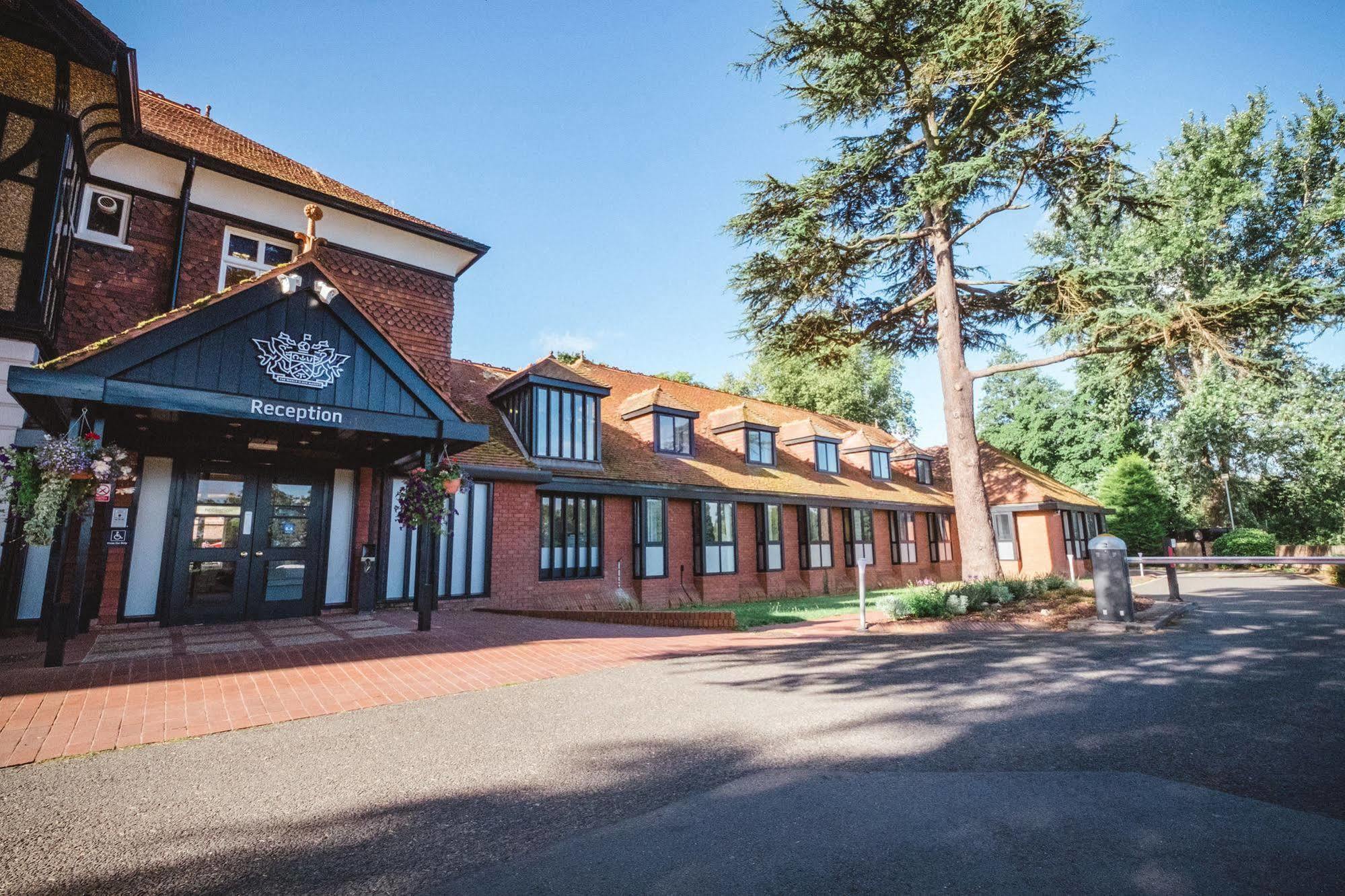Cim Business Centre Maidenhead Exterior foto
